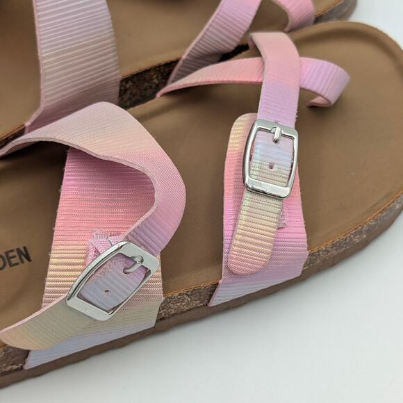 Steve Madden Jbeached Flat Sandal Slip-On Big Kids Pink Size US2 EU33 - Picture 13 of 13